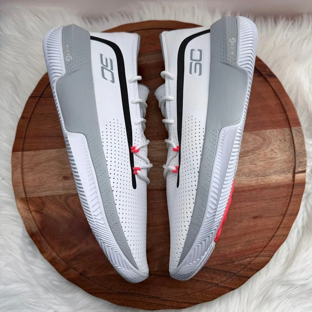 Under Armour Curry 3ZerO 3 Basketball 